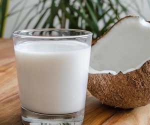 Learn how to make almond and coconut milk at home