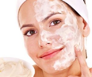 Starch instead of Botox? The best masks from starch from wrinkles are made at home