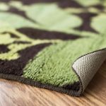 How to flatten a rug